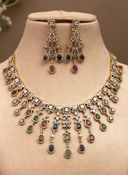 Shaina Necklace Set
