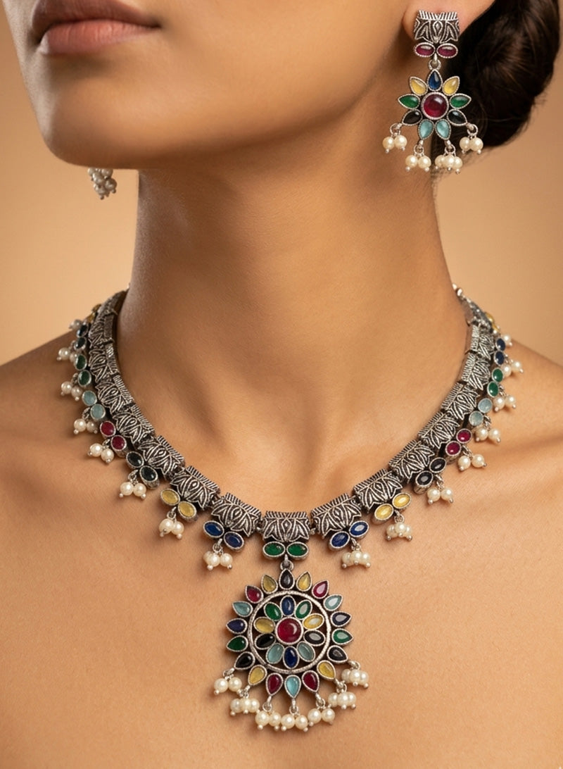 Morika Necklace Set
