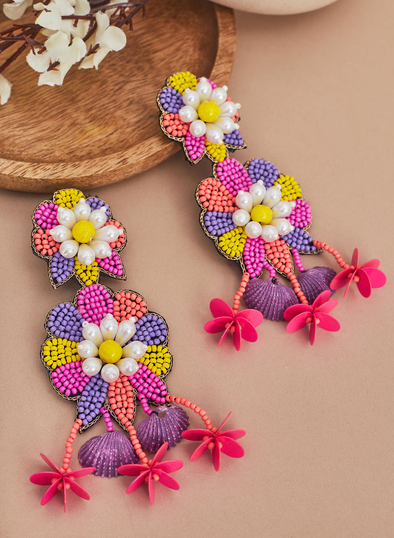 Meera floral shell earring