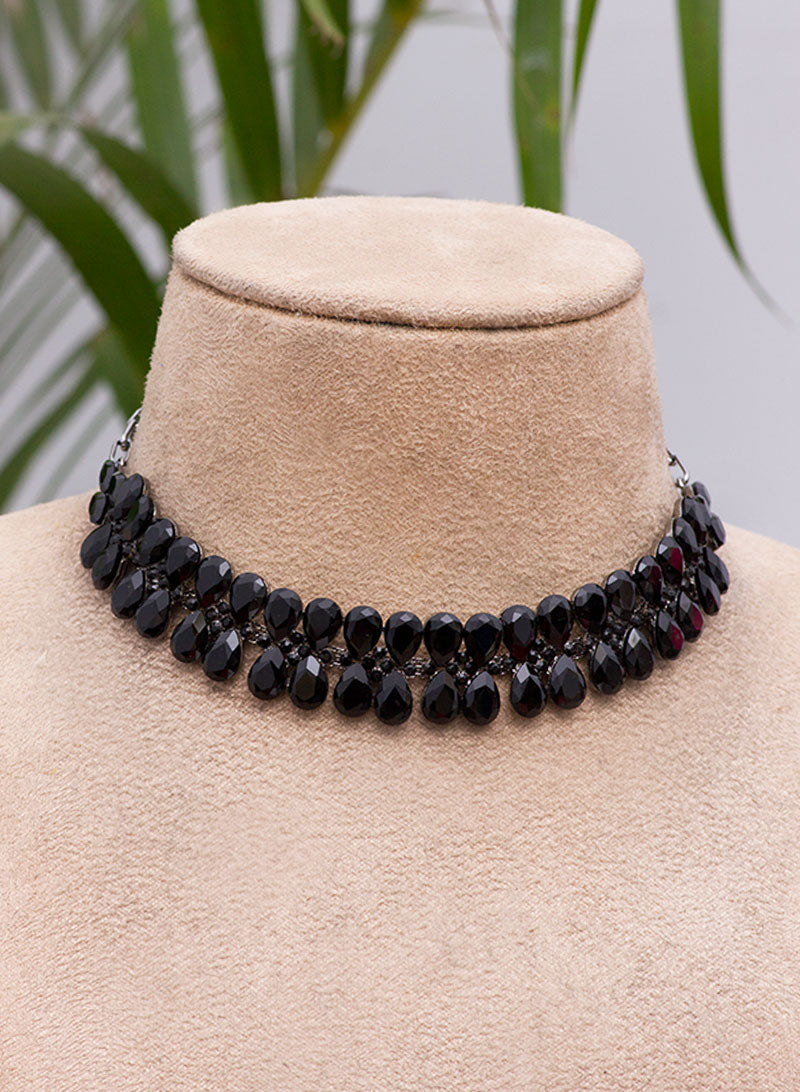 cora stone choker