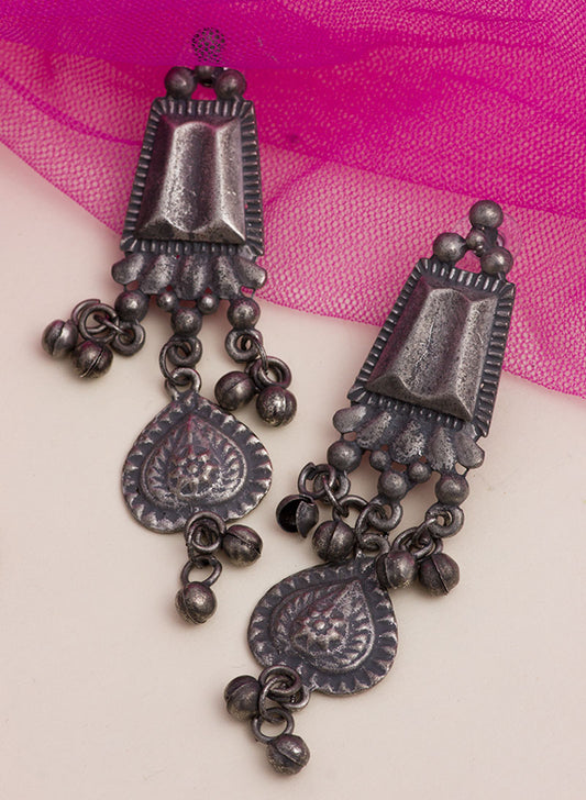 shambhavi silver earring