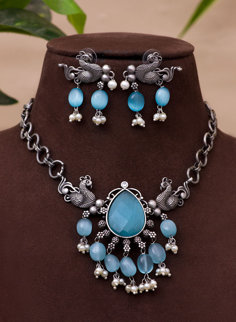 tavisha necklace set