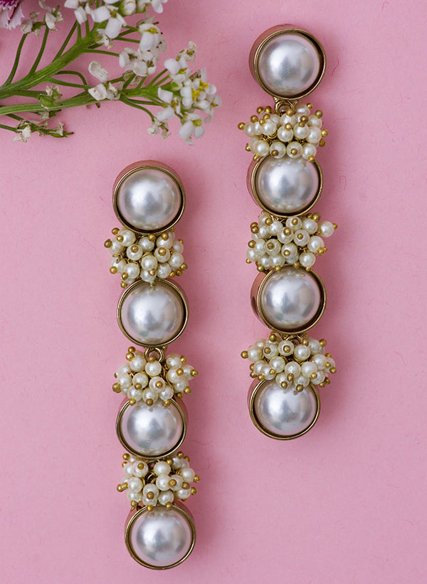 linear pearl bead earring