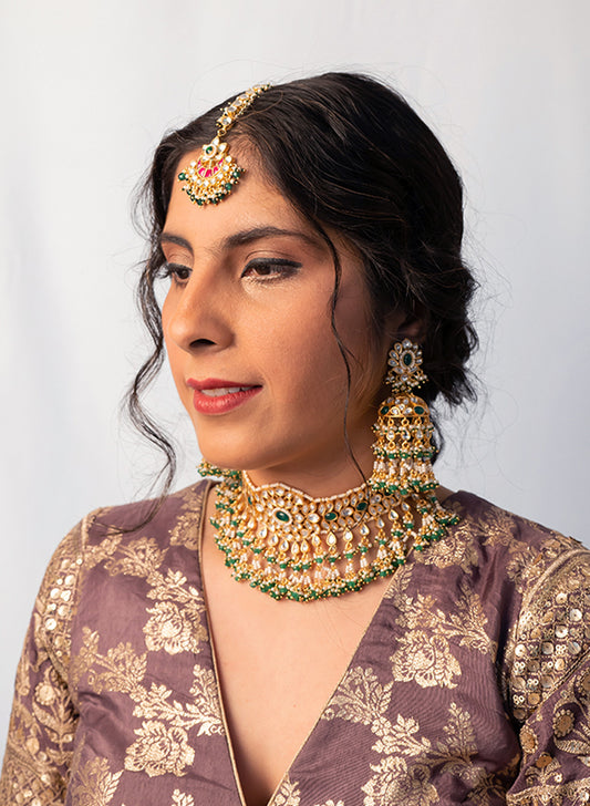 Akira kundan Bridal set with maangtika