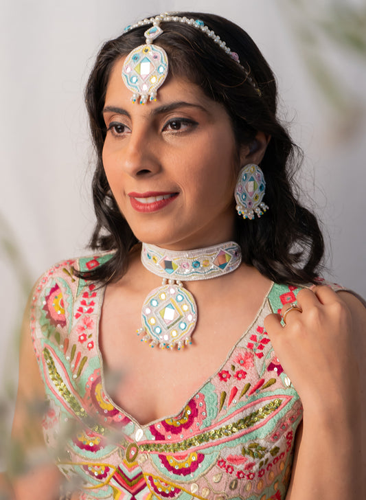 Ishika necklace set with sheeshphool
