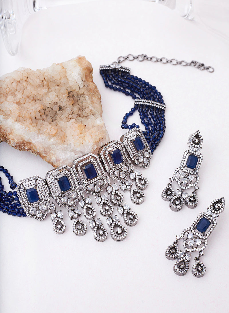 Viana ad choker set