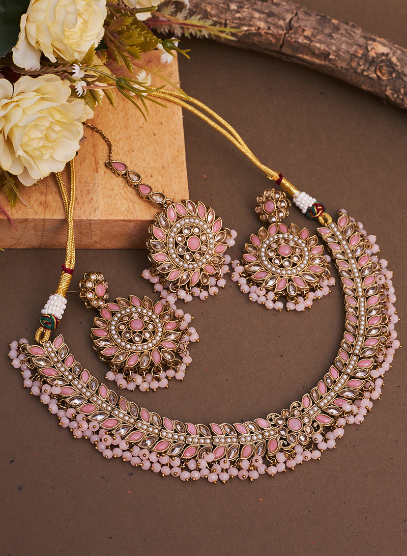 Sumona stone necklace set with maangtika