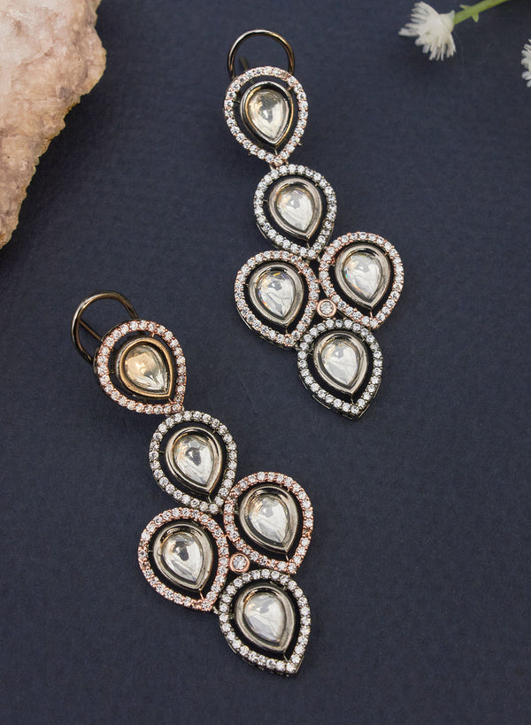 Gene ad earrings