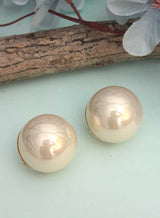 Oversize pearl studs-30mm