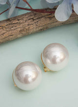 Oversize pearl studs-30mm