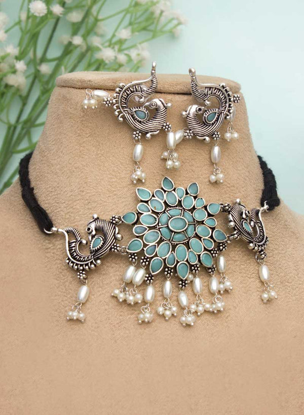 Devyani Stone Choker