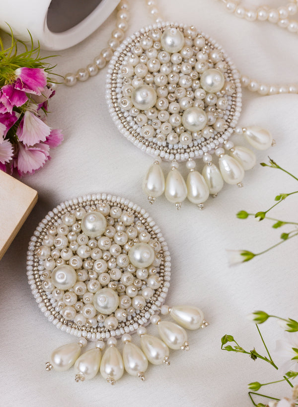 AAFIYA white earring – Phuljhadi