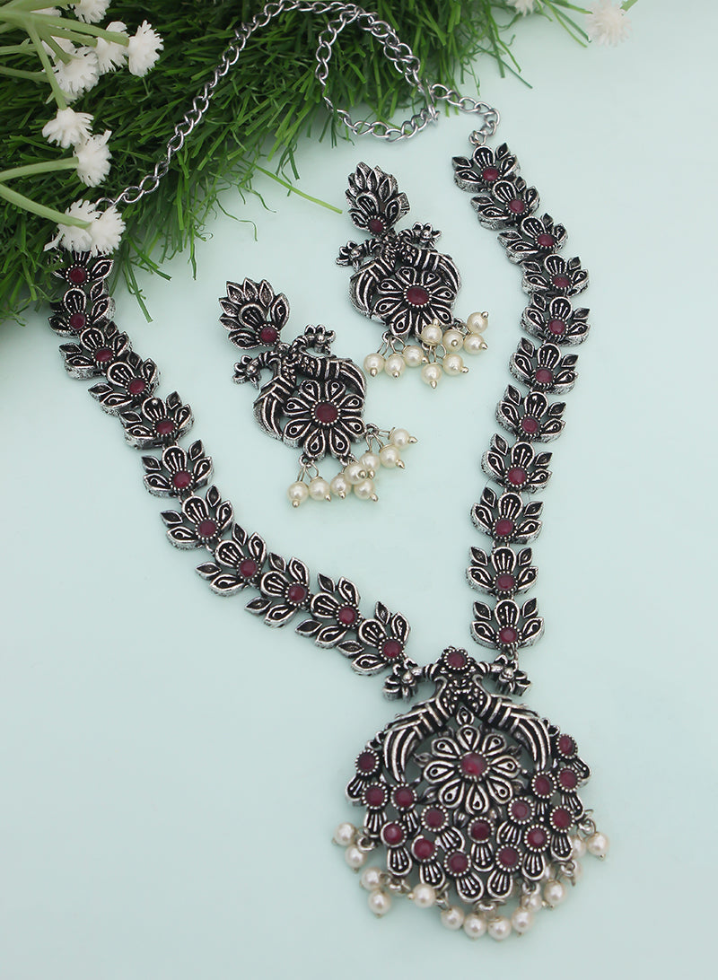 Ikruti stone necklace set