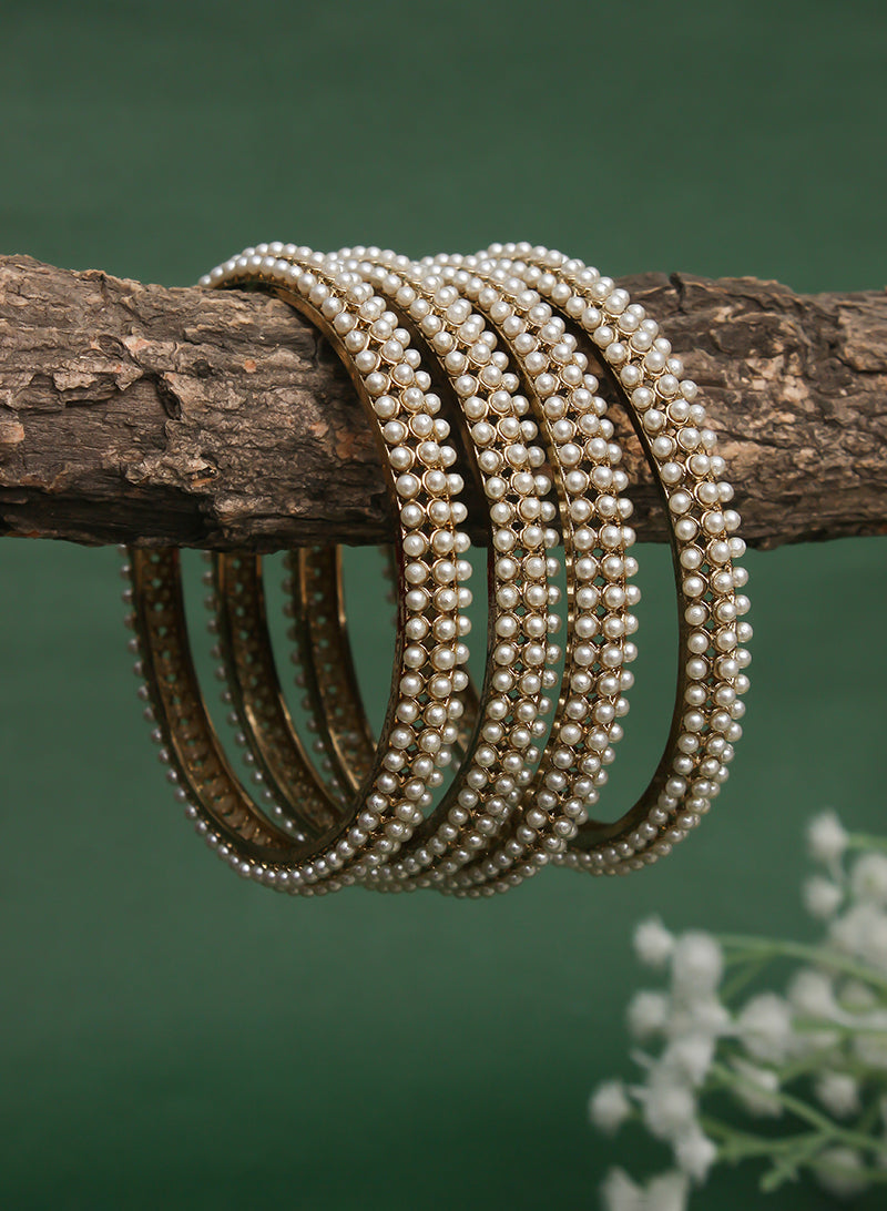 Ruma pearl bangle
