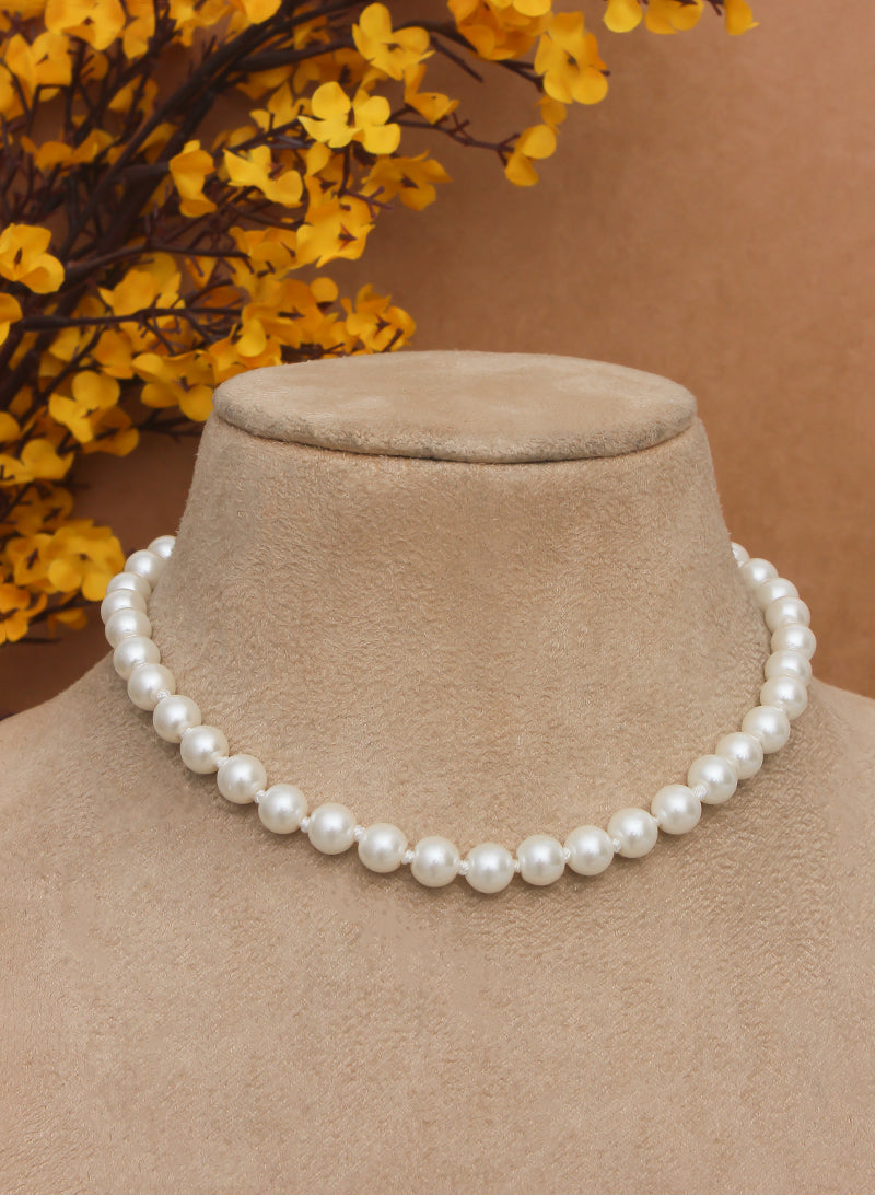 Roma pearl necklace