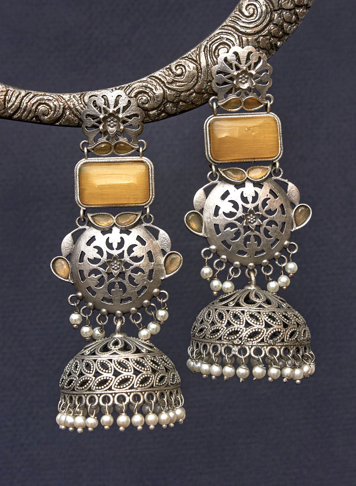 Pravina stone jhumka