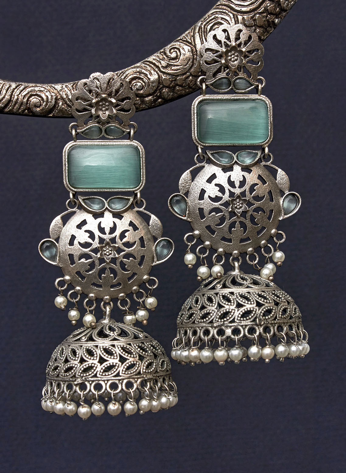 Pravina stone jhumka