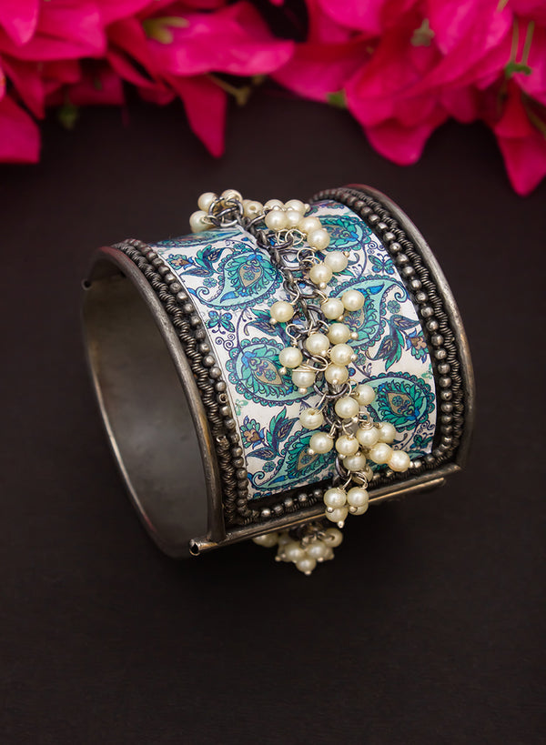 Shaili Printed Handcuff