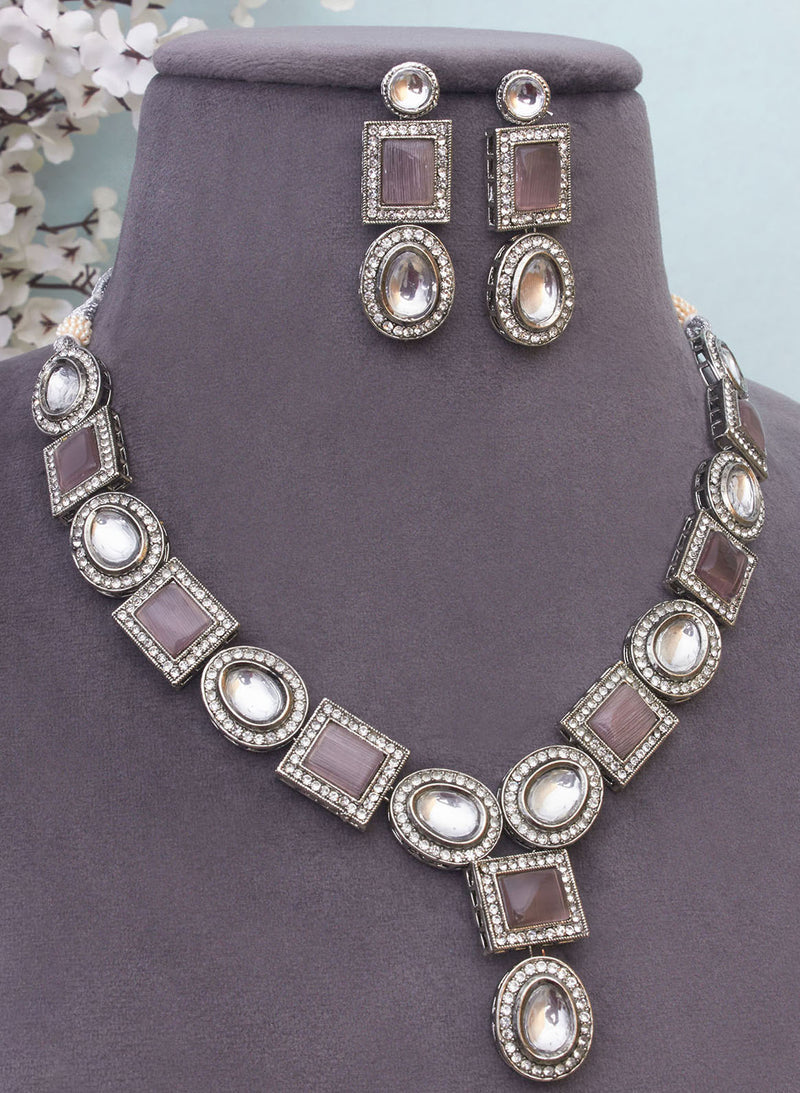 Shyamli necklace set