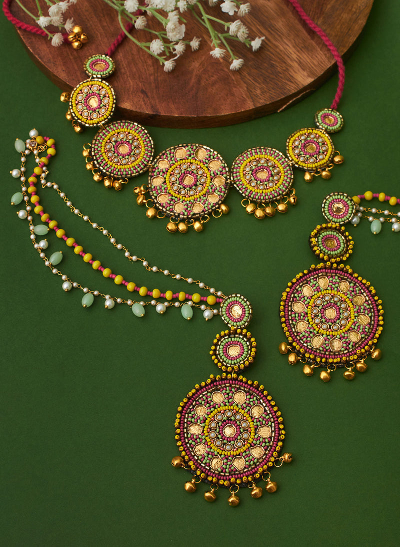 Tanuja Necklace Earrings Set