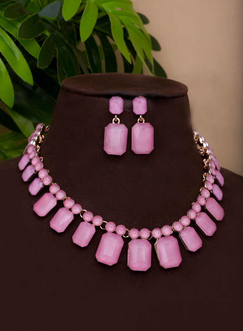yareli stone choker