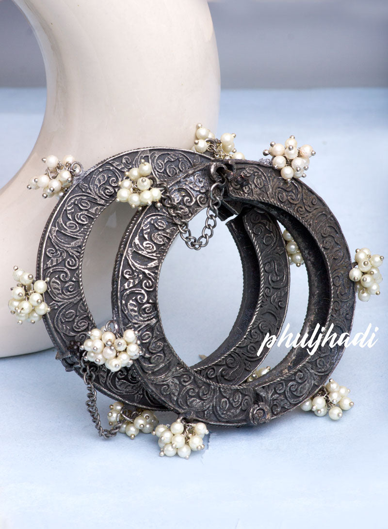 Indu oxidised Bangle