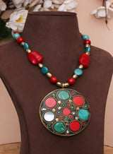Tanupa Big Pendant Necklace