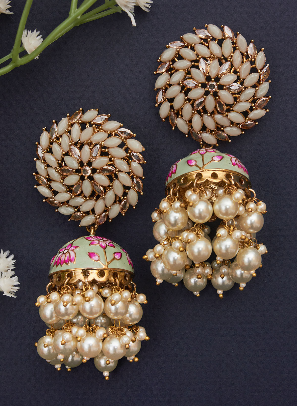 Nimrat Jhumka