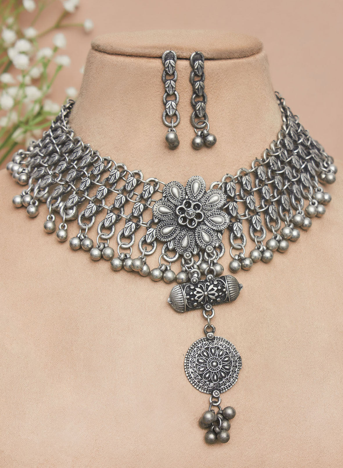 Zaitra oxidised choker