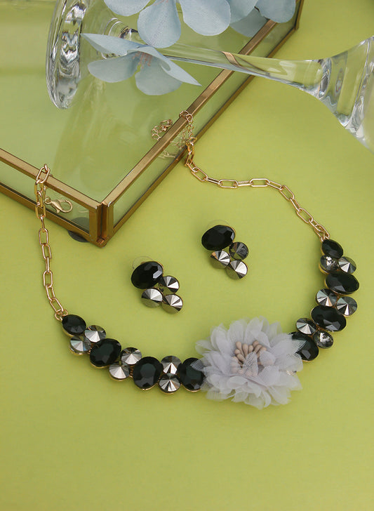 nina floral choker