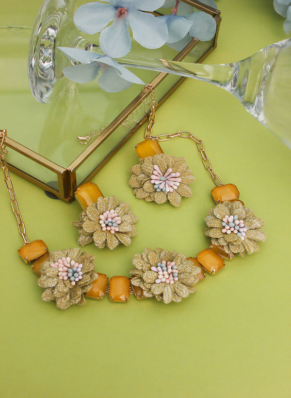 Carrie Floral Choker