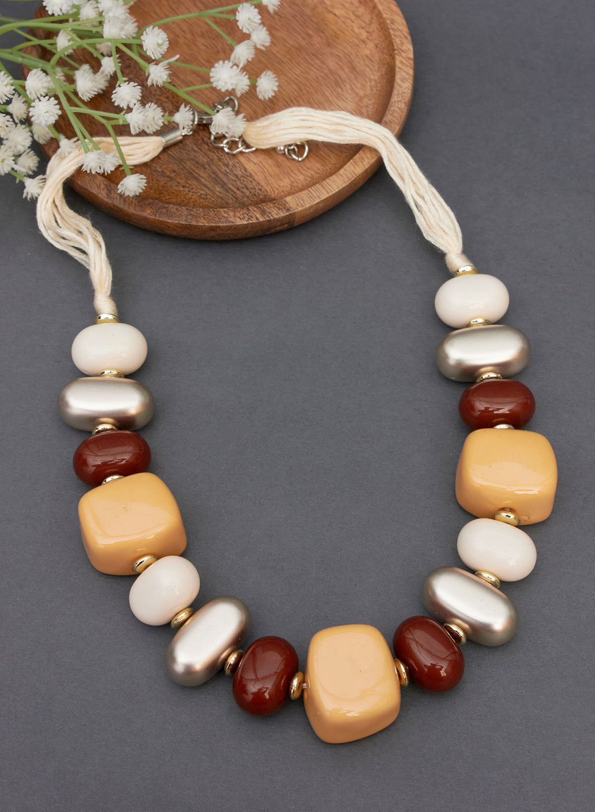 Jelena bead necklace