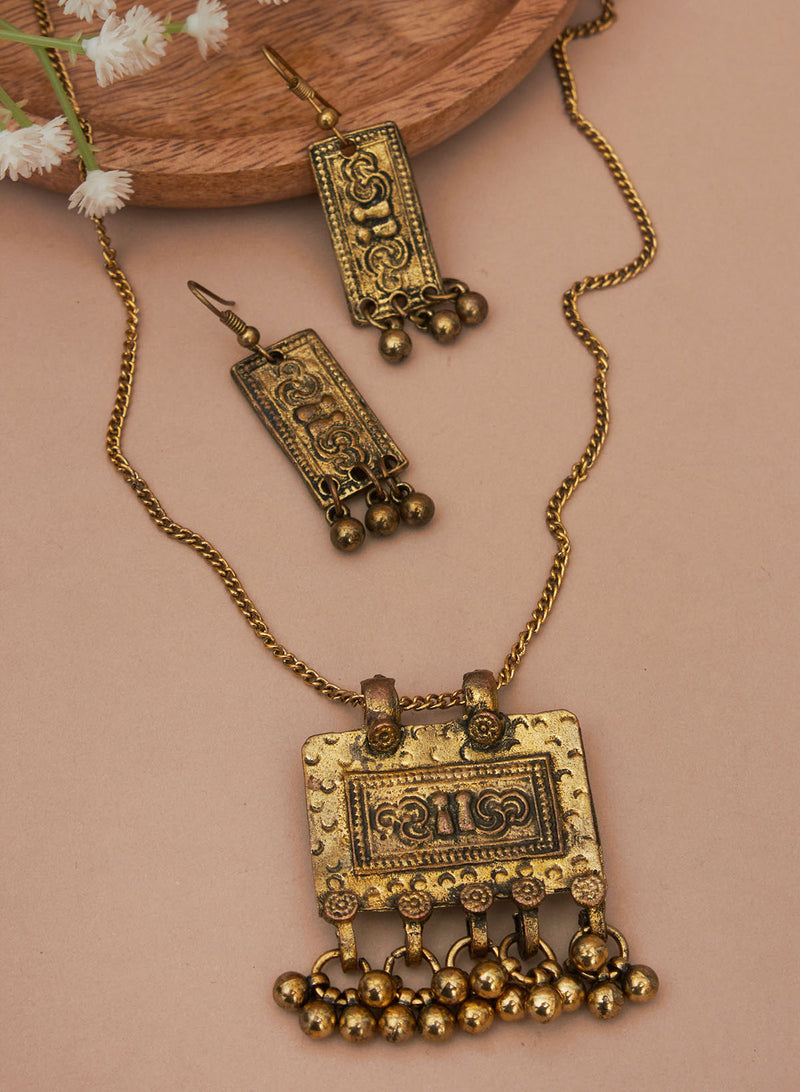 Sindhuja oxidised necklace