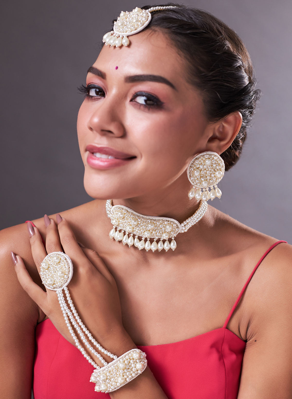 Aafiya white set