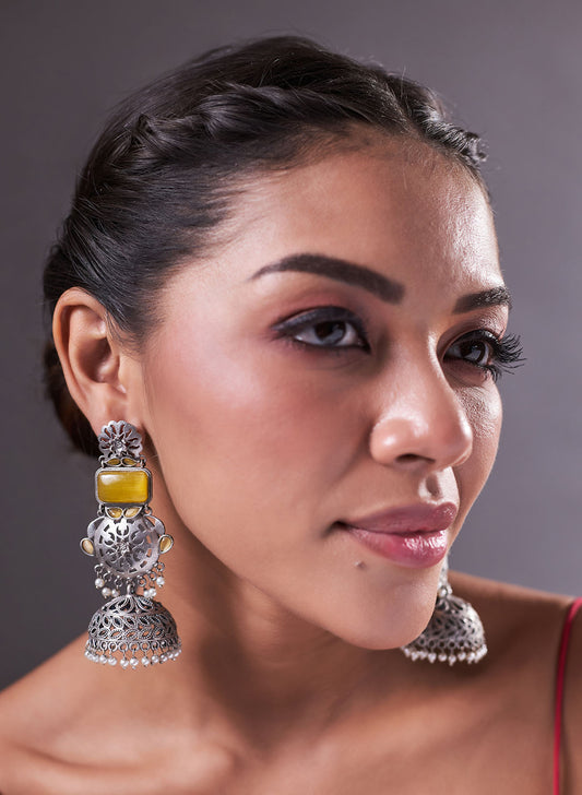 Pravina stone jhumka